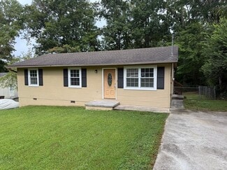 Building Photo - 5937 W Pine Ln