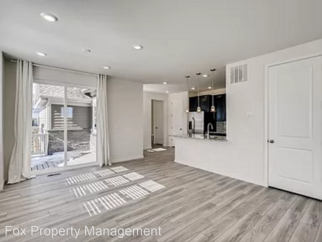 Foto del edificio - 2 br, 2.5 bath House - 17713 Olive Street