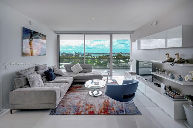 Building Photo - 10203 Collins Ave