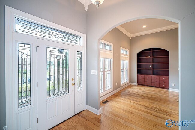 Building Photo - 26105 Apple Orchard Ln