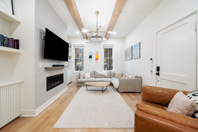 Foto del edificio - 54 E Springfield St