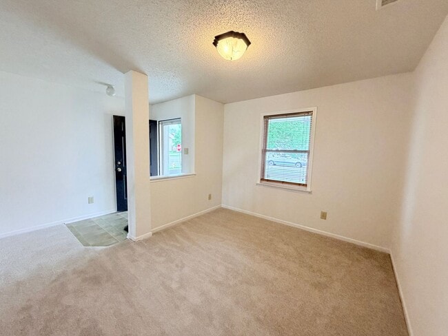 Building Photo - 1795 Feather Reed Ln