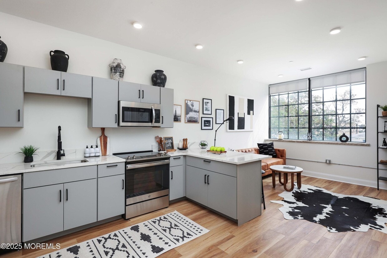 Foto principal - 179 Chelsea Ave