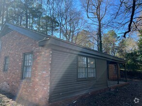 Building Photo - 5208 Verdun Dr