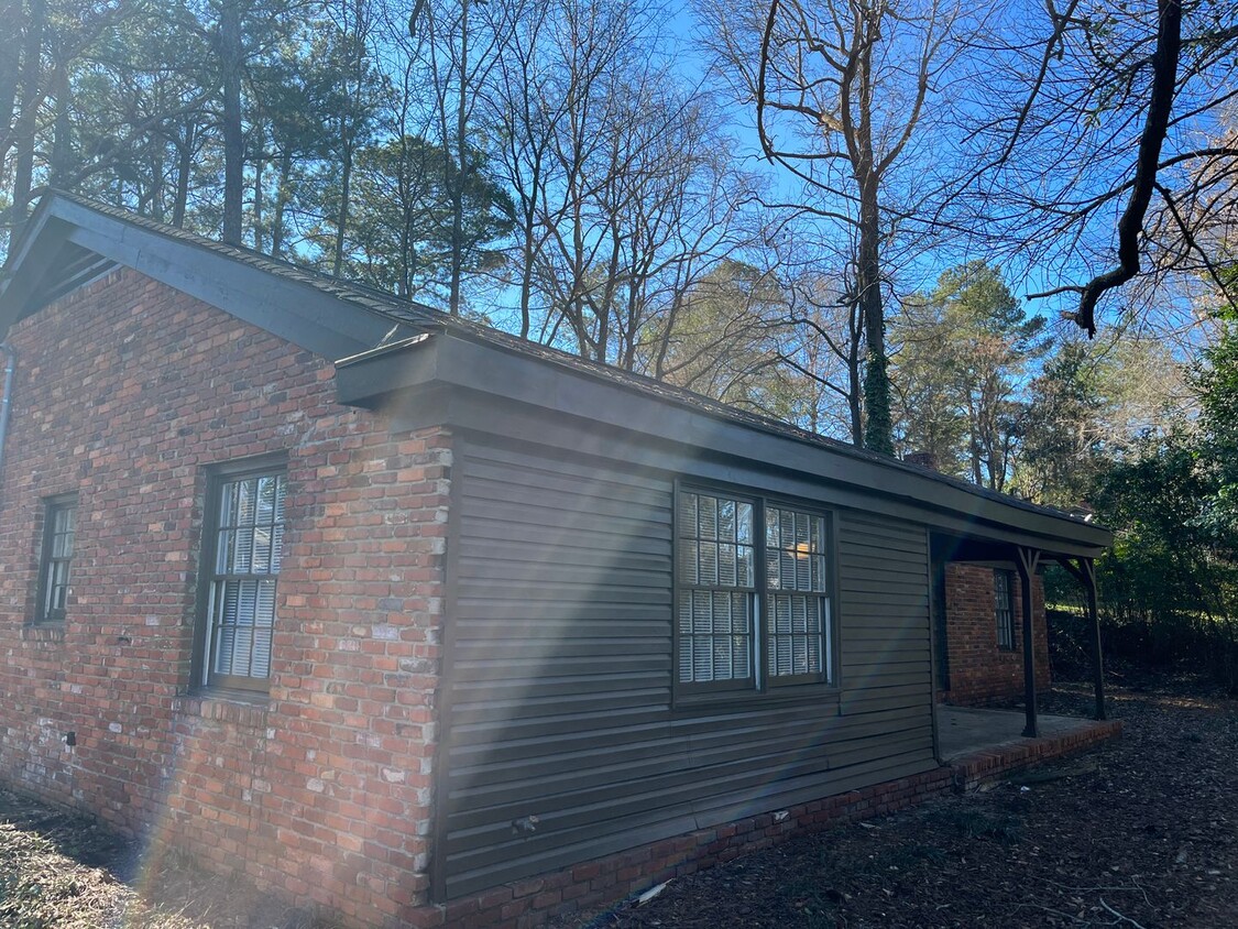 Foto principal - **UPCOMING**3 bedroom / 2 bathroom Home fo...
