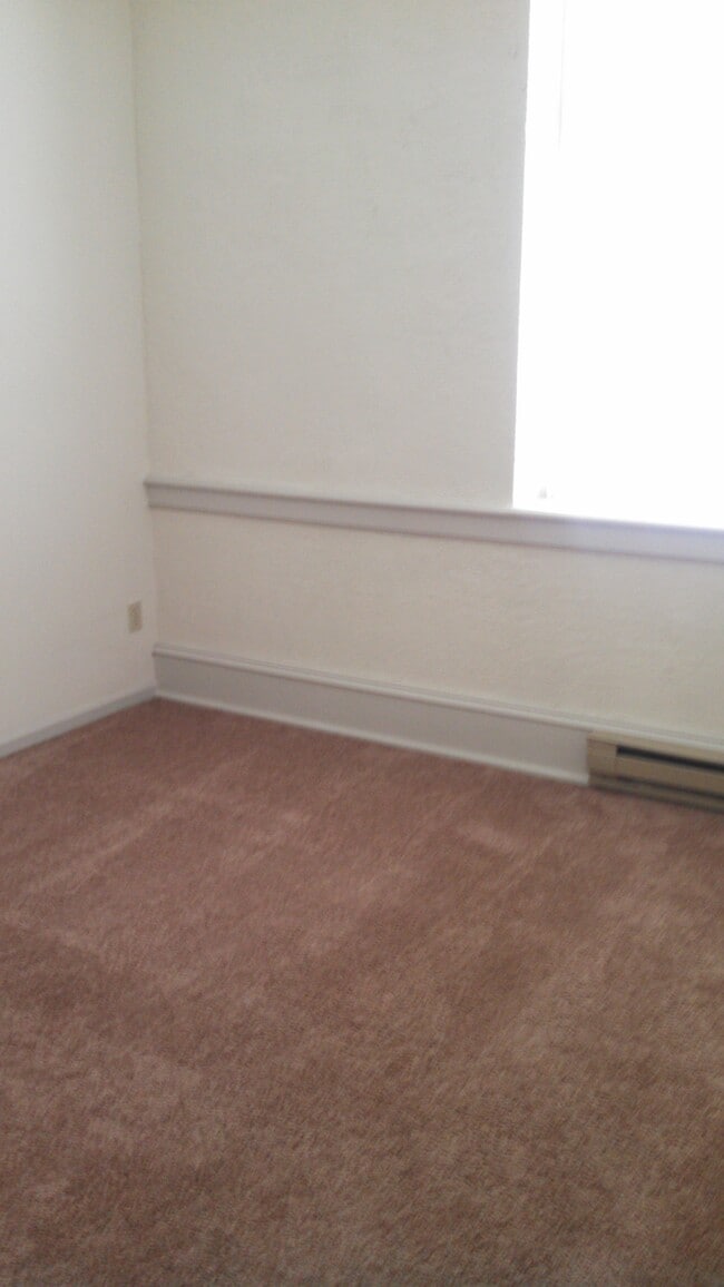 Loft 109 Bedroom - 224 E King St