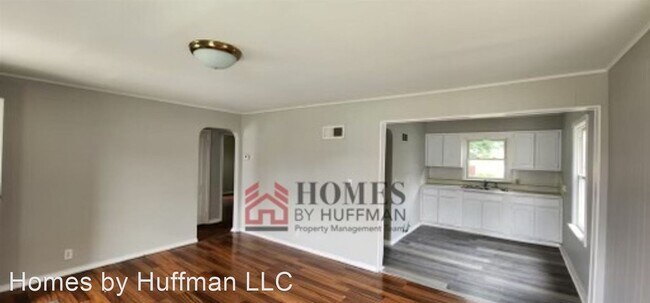 Building Photo - 2 br, 1 bath House - 1206 E Maryland Street