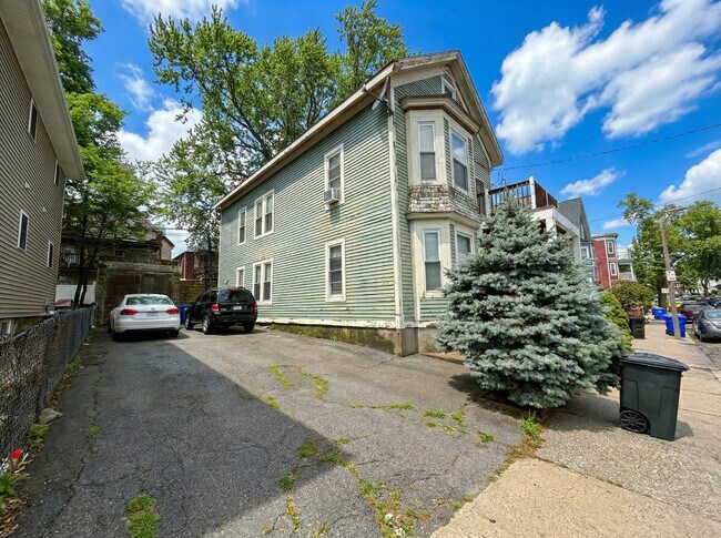 Foto del edificio - 44 Tuttle St