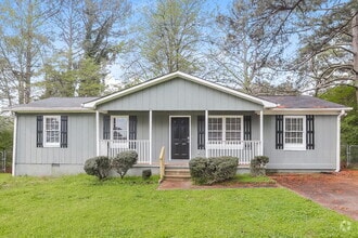 Building Photo - 583 Lakeridge Cir SE