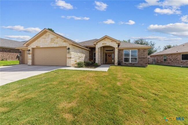 Building Photo - 209 Slippery Elm Dr