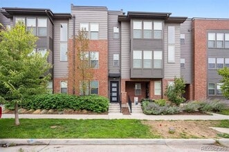Building Photo - 8622 E 47th Ave