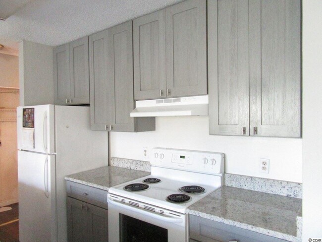 Building Photo - 4363 Spa Dr