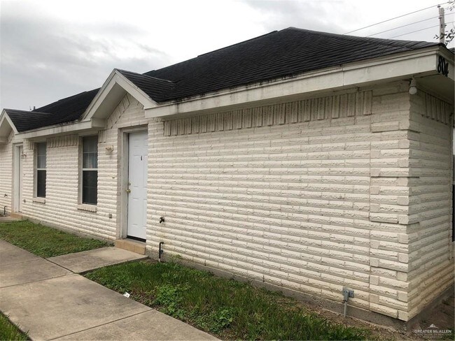 Building Photo - 10 N Cross St