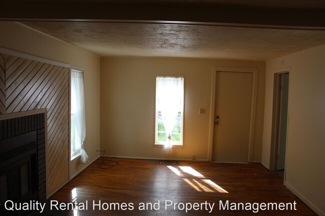 Building Photo - 3 br, 2 bath House - 407 E Broad St