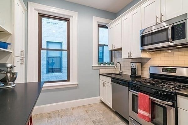 Building Photo - 1370 Beacon St