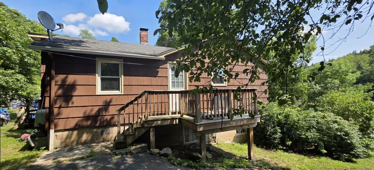 Primary Photo - 344 East St