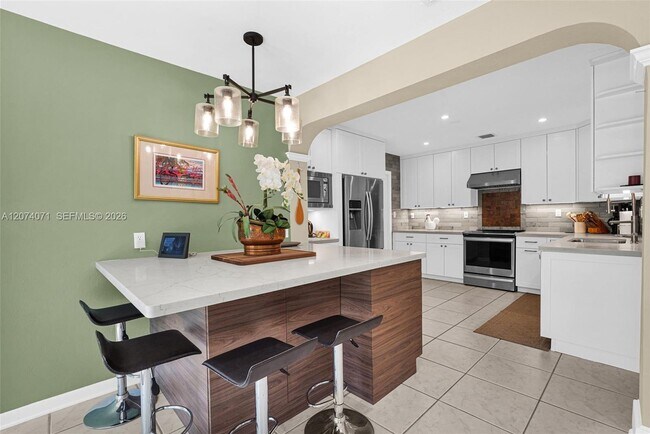 Foto del edificio - 8220 SW 162nd St