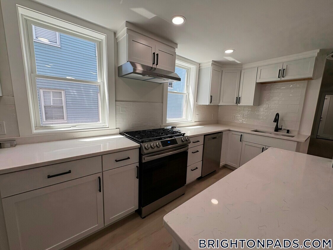 Foto principal - 47 Brackett St