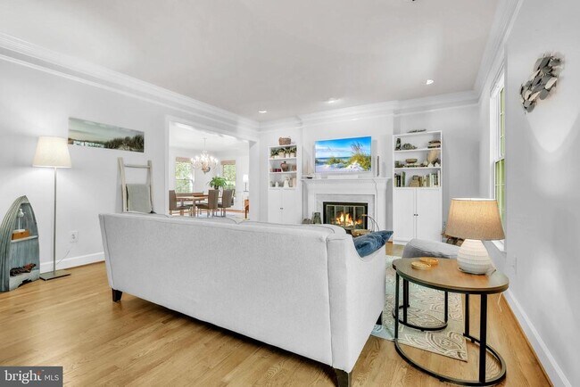 Foto del edificio - 9708 Meyer Point Dr