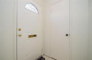 Foto del edificio - 14553 Misty Meadow Ln
