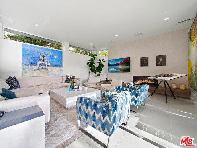 Foto del edificio - 13227 Cheltenham Dr