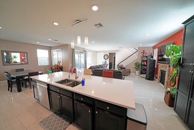 Building Photo - 24112 Village Cir Dr