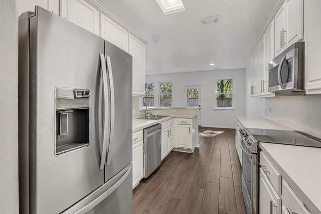 Foto del edificio - 209 Summerhaze Cir