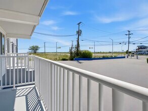 Building Photo - 933 Ocean Blvd