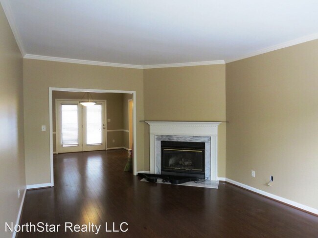 Building Photo - 2 br, 2.5 bath House - 1894 Huntington Rd