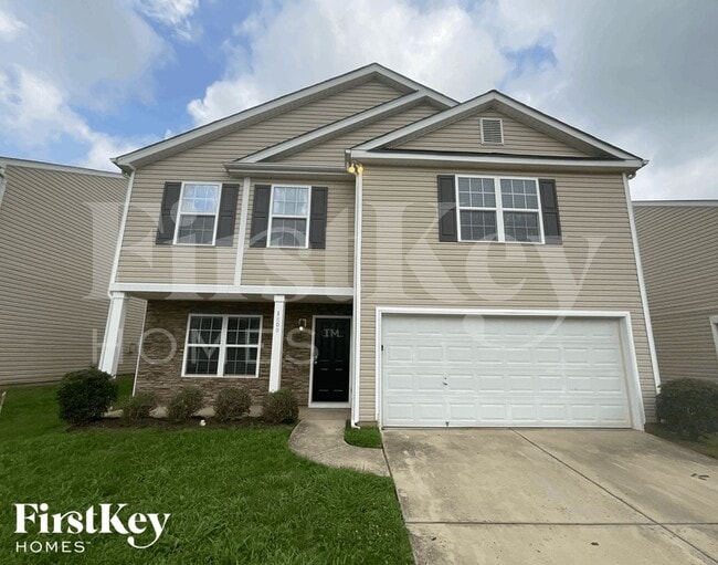Building Photo - 1800 Eastway Dr