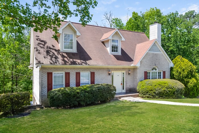 Foto principal - 139 Kentwood Ln
