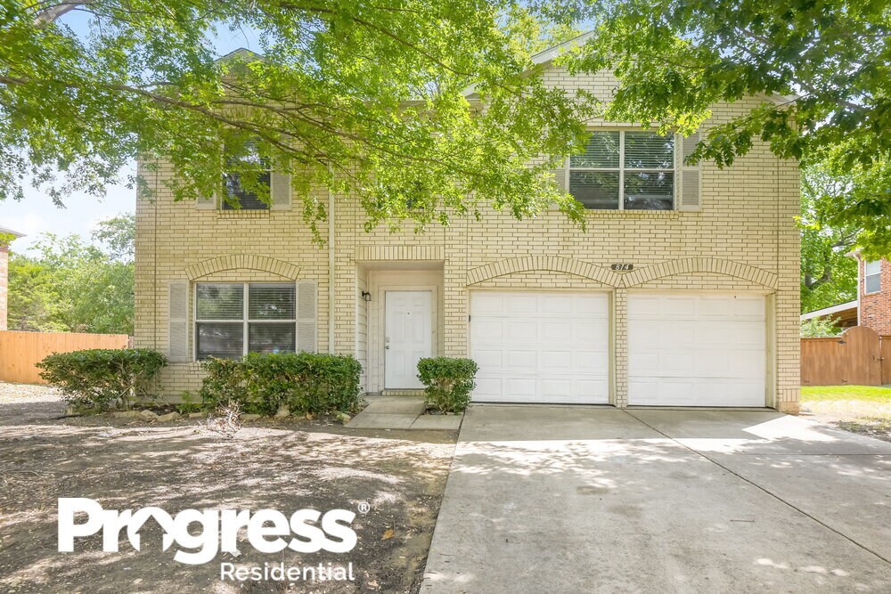 Foto principal - 814 Creekside Dr