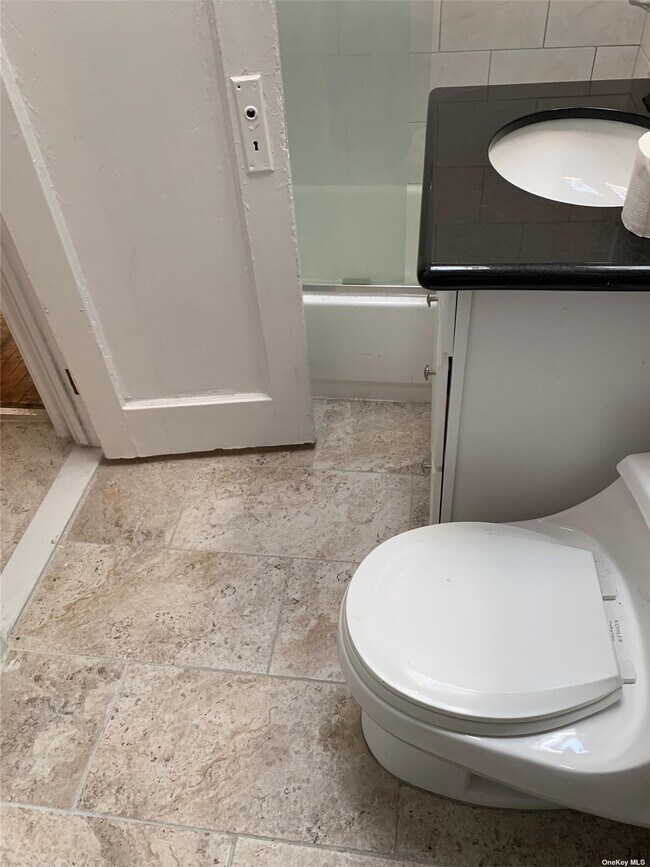 Foto del edificio - 94-07 Astoria Blvd