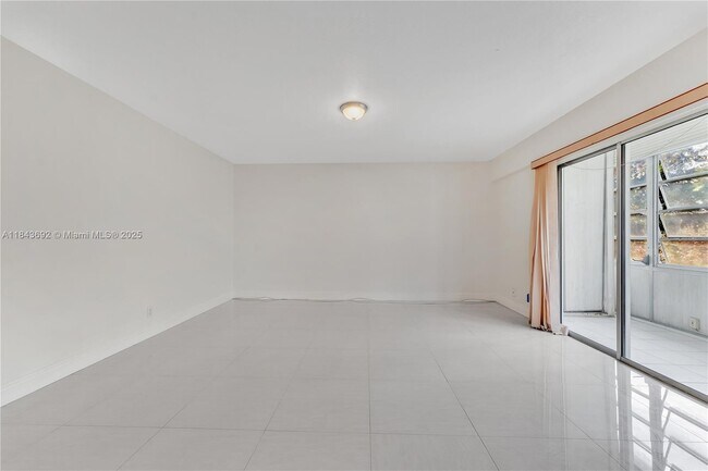 Foto del edificio - 100 SW 132nd Way