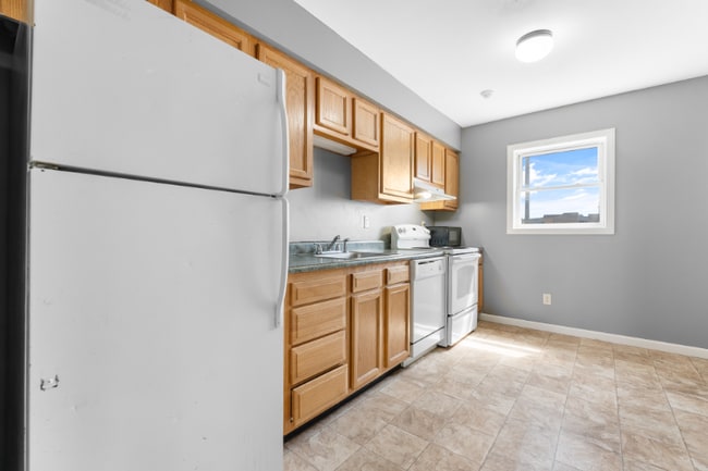 Foto del edificio - 527 Grant Ave