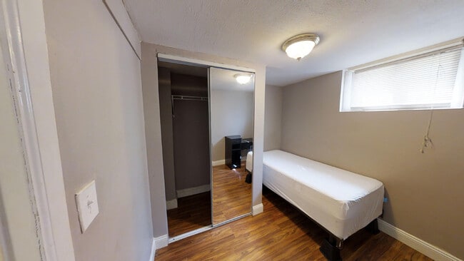 Foto del edificio - 101 Lorraine Ave