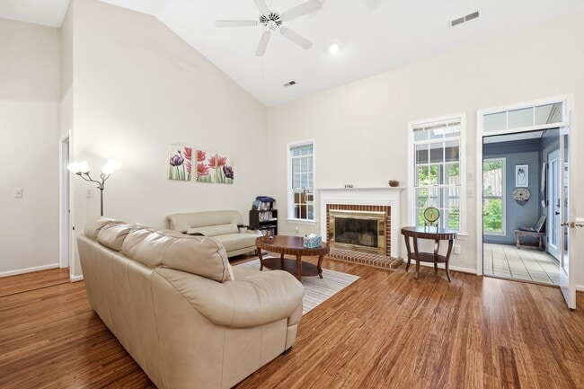 Building Photo - 1634 Brightfield Pl
