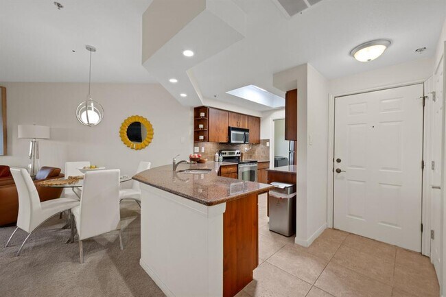 Building Photo - 3404 American Dr