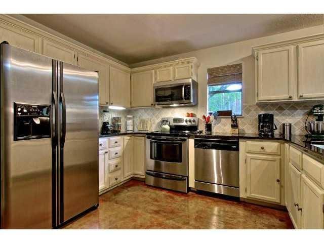 Foto del edificio - 2218 Westlake Dr