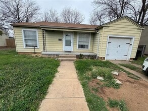 Building Photo - 1758 Jackson St