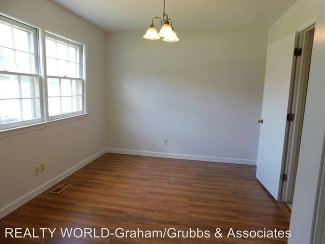 Building Photo - 3 br, 2 bath House - 505 Turnpike Road