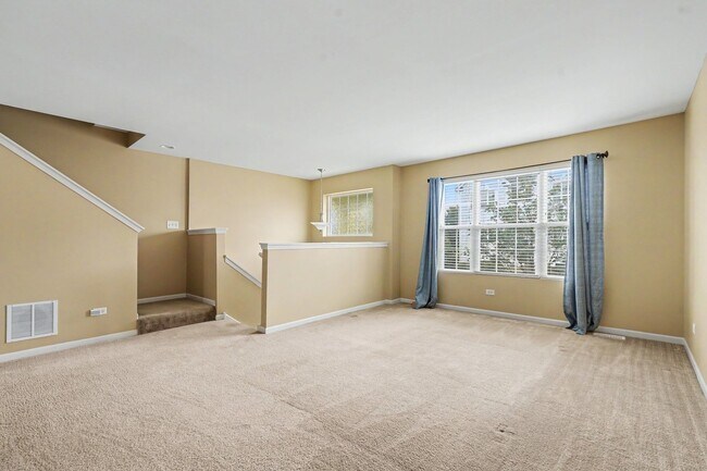 Building Photo - 24617 Patriot Square Dr S