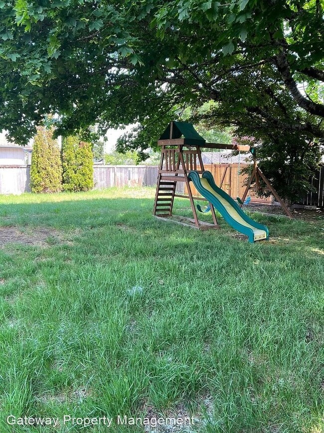 Building Photo - 4 br, 2 bath House - 2322 Callanan Street