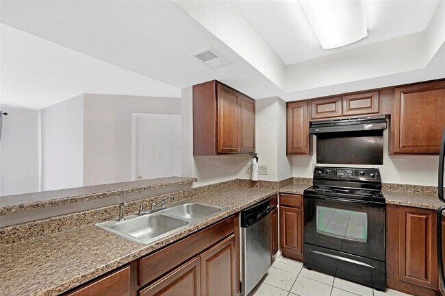 Building Photo - 2826 S Bartell Dr