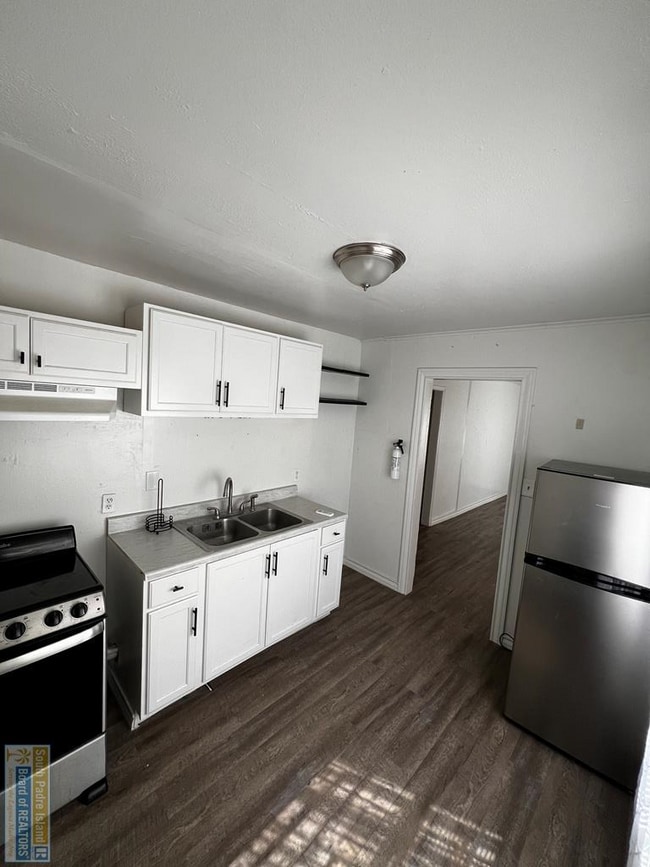 Foto del edificio - 938 E Adams St