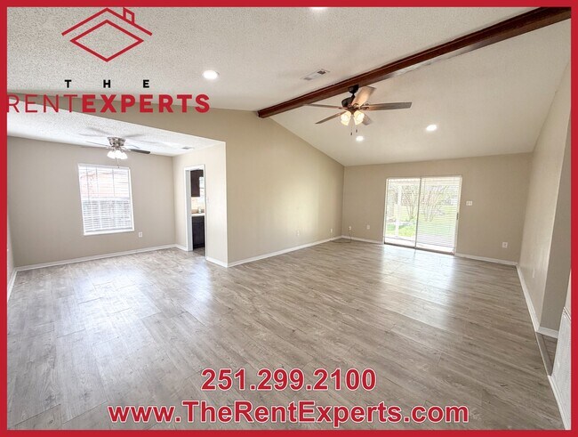 Foto del edificio - 4790 Gold Dr