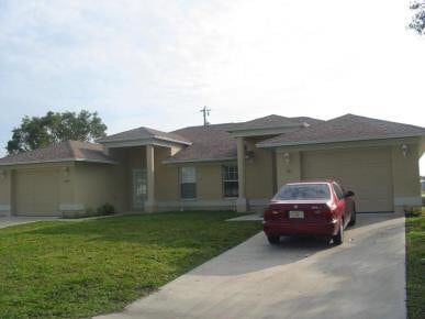 Primary Photo - Great Duplex in Cape Coral with Garage ava...