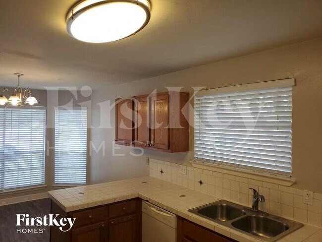 Foto del edificio - 21134 Western Valley Dr