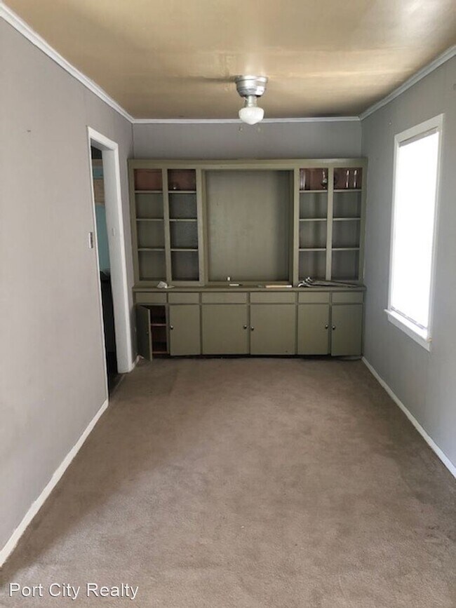 Building Photo - 3 br, 1 bath House - 1823 Fulton St.