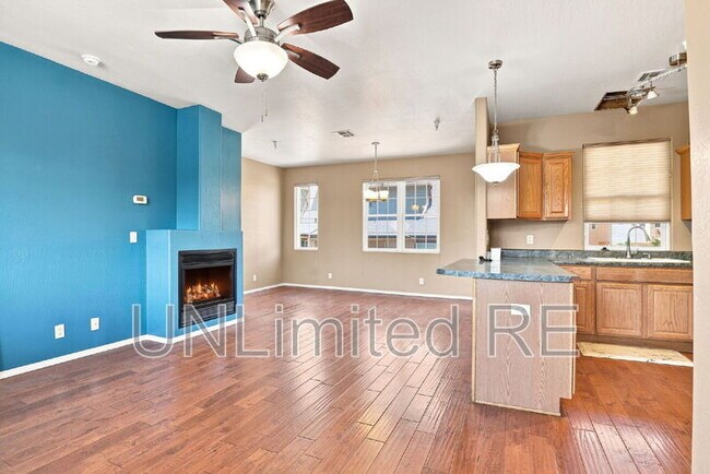 Foto del edificio - 2455 W Silverton Dr